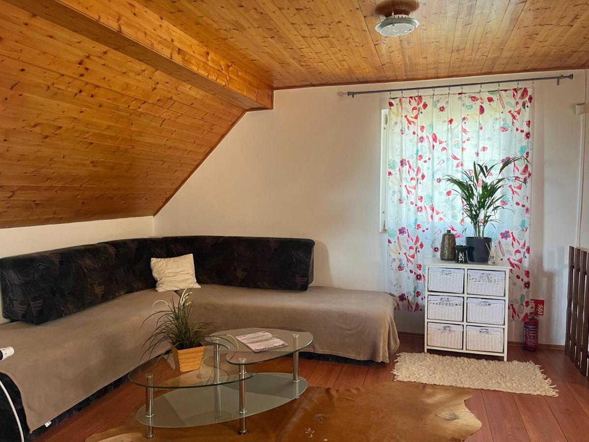Casa Di Bianca - Koezvetlen Vizparti Nyaralo Apartment Siofok Bagian luar foto