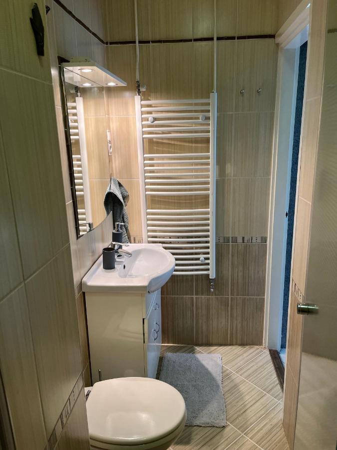Casa Di Bianca - Koezvetlen Vizparti Nyaralo Apartment Siofok Bagian luar foto